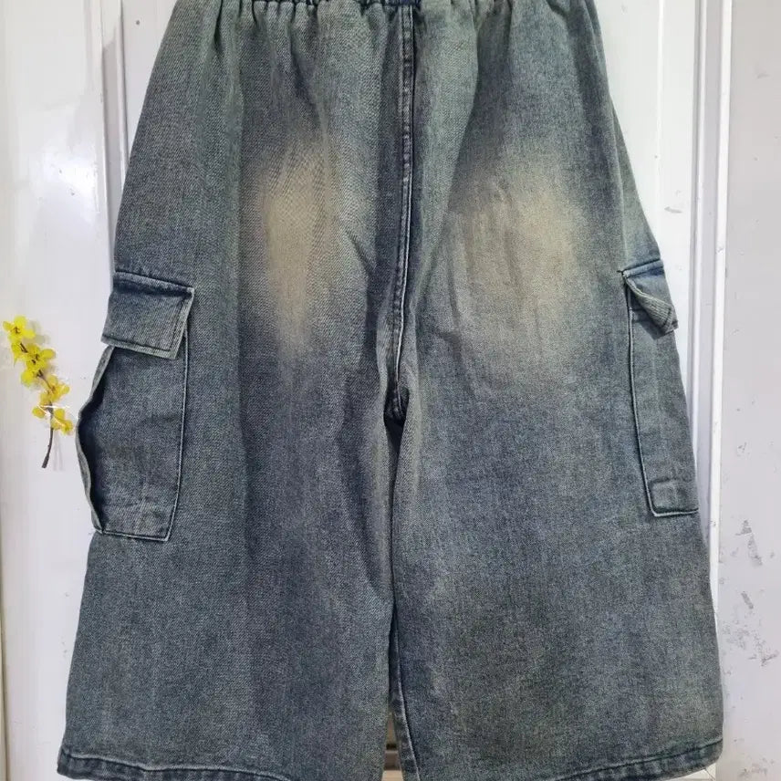 [BUNJANG] Unisex Bermuda Denim Shorts / 남여공용 봄. 여름. 버뮤다 청 7부부반바지.  새상품. 허리32까지