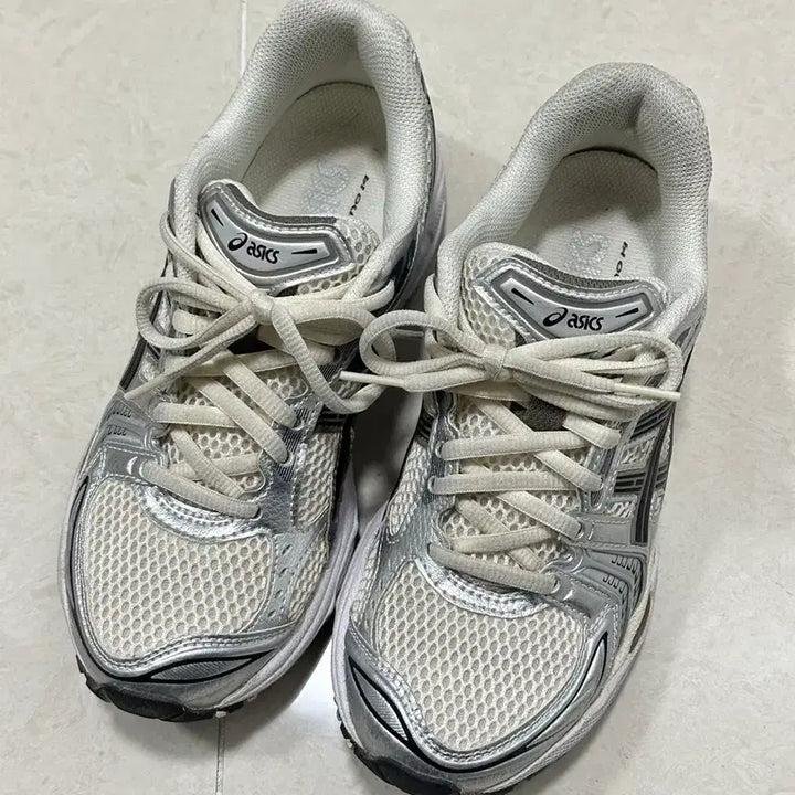 [BUNJANG] ASICS Gel-Kayano 14 Cream Black / [235] 아식스 젤카야노14 크림블랙