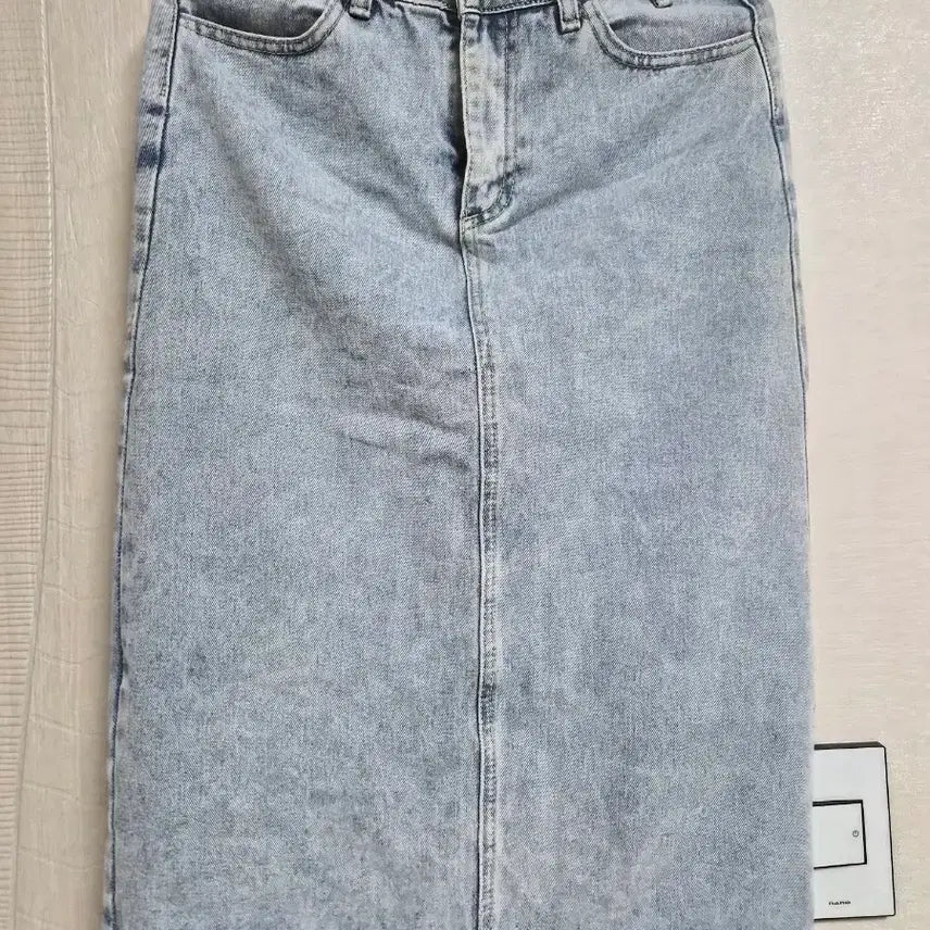 [BUNJANG] Light Wash Denim H-Line Skirt / 연청 데님 H라인 스커트