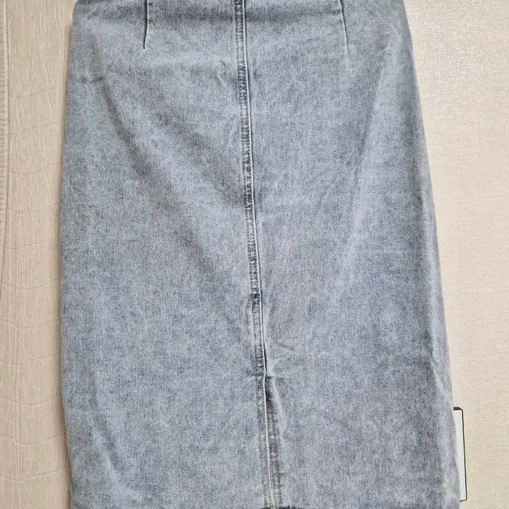 [BUNJANG] Light Wash Denim H-Line Skirt / 연청 데님 H라인 스커트