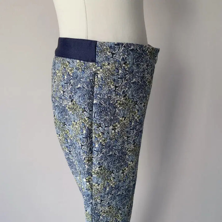 [BUNJANG] LATT BY T Bending Pants 26 / 래트바이티 밴딩 팬츠 26