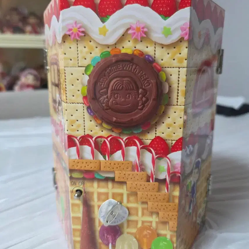 [BUNJANG] Pekochan House Music Box / 페코짱 하우스 인형의 집 오르골