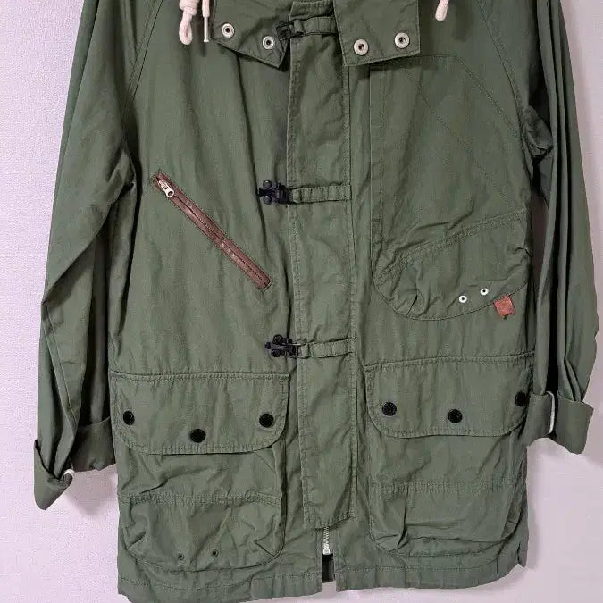 [SOLD OUT] Thursday Island 카키색 야상 점퍼66