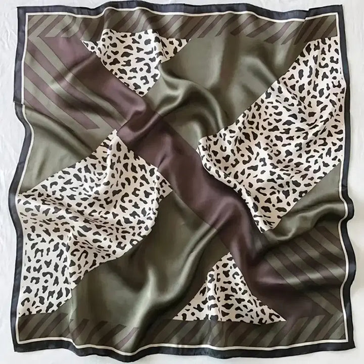 [BUNJANG] Leopard Print Scarf / 레오파드 배색 스카프(새상품)