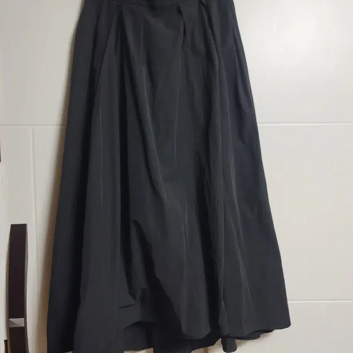 [BUNJANG] Bestibelli Black Pleated Long Skirt / 베스티벨리  블랙 플리츠 롱 스커트  66