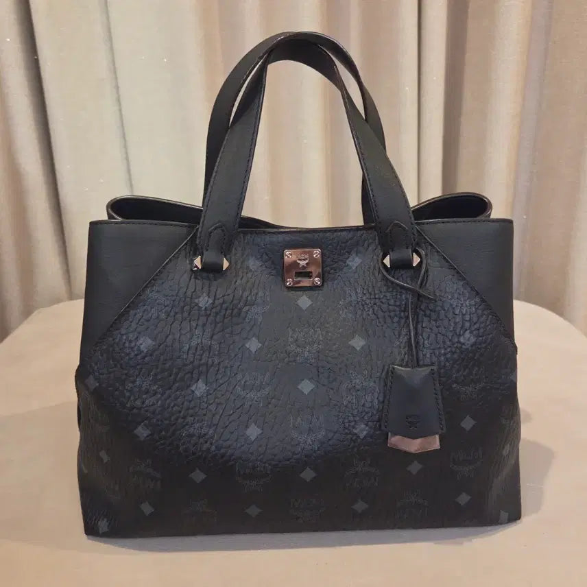 [BUNJANG] MCM Essential Visetos Original Tote Bag Medium Size / MCM 에센셜 비세토스 오리지널 토트 M사이즈