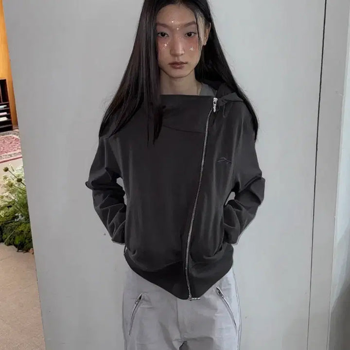 [BUNJANG] Songisongi Magnesium Side Zip Hoodie / 탄산마그네슘 송이송이 혼 아플리케 사이드 지퍼 후드집업
