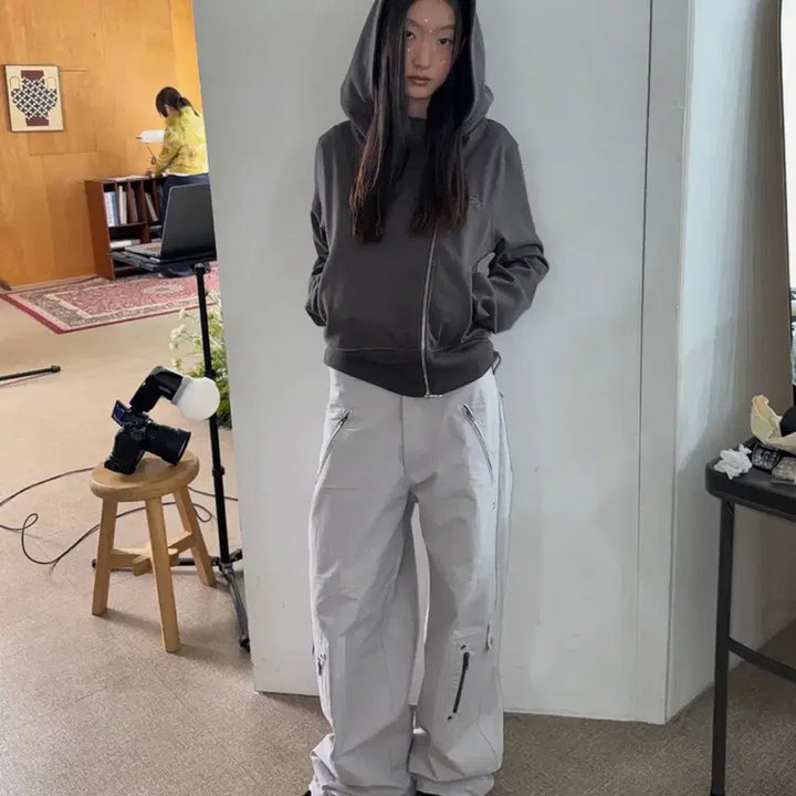 [BUNJANG] Songisongi Magnesium Side Zip Hoodie / 탄산마그네슘 송이송이 혼 아플리케 사이드 지퍼 후드집업