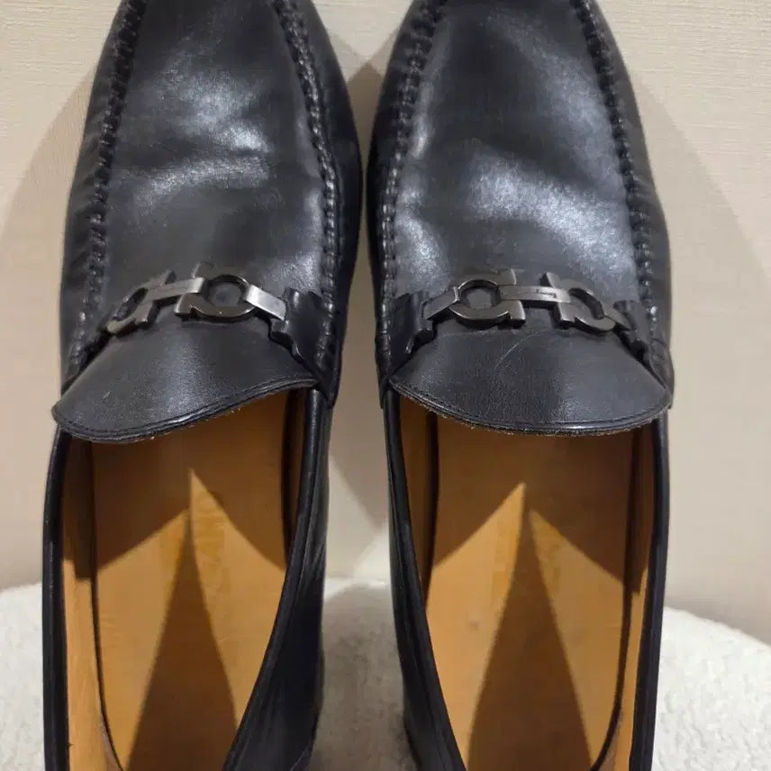 [BUNJANG] Salvatore Ferragamo Gancini Loafers / 제목: 정품 번개페이 페라가모 남성 간치니 로퍼 상태최상 265 270추