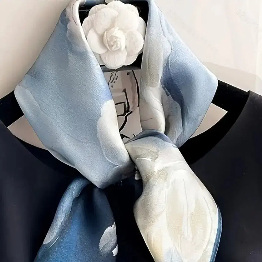 [BUNJANG] Blue Flower Pattern Scarf / 블루 플라워 패턴 스카프(새상품)