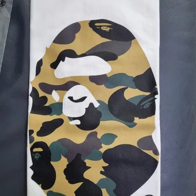 [BUNJANG] BAPE First Camo T-Shirt / 베이프 퍼스트 카모 by bathing ape 티셔츠