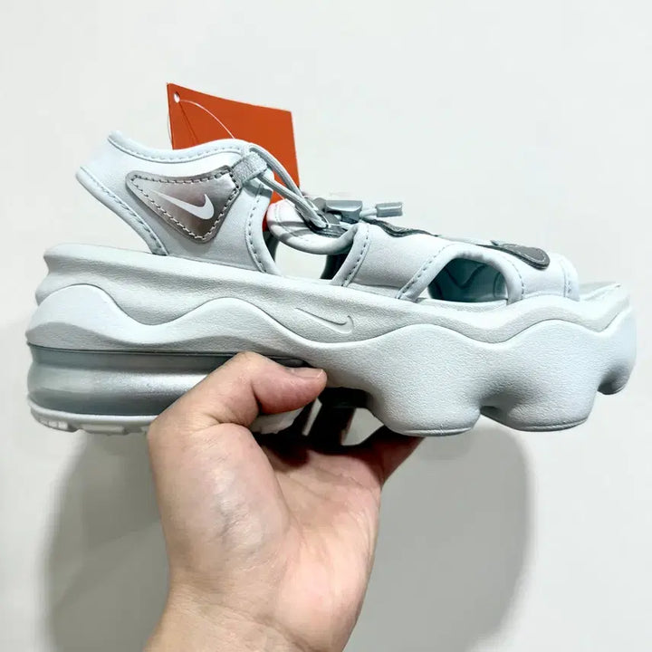 [BUNJANG] Nike Air Max Koko Metallic Silver Sandals (Size 240) / (240)(새상품)나이키 샌들 에어맥스 코코 메탈릭 실버