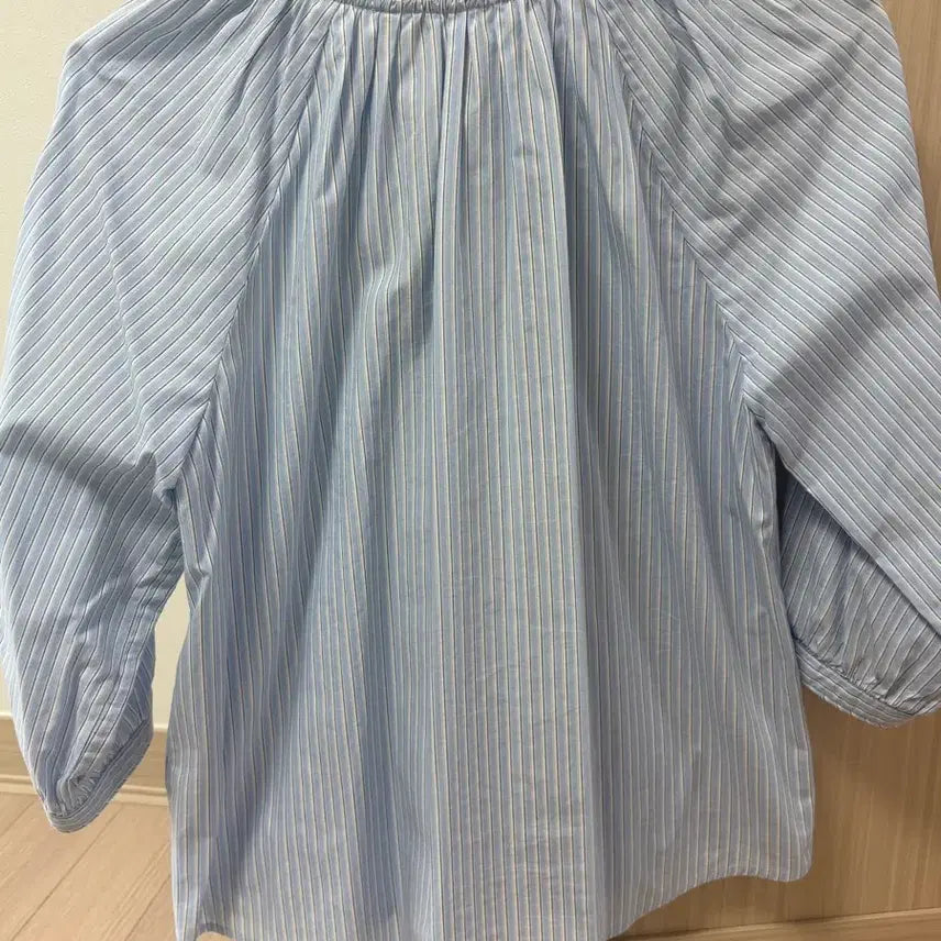 [BUNJANG] Foresto Shirring Blouse Blue Stripe / 포레토 셔링블라우스 블루스트라이프