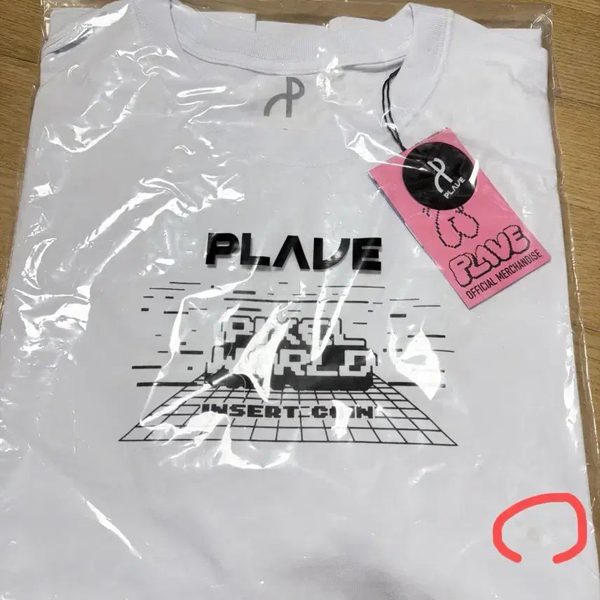 [BUNJANG] PLAVE Eunho Pixel World Short Sleeve T-shirt / 플레이브 픽셀월드 반팔 티셔츠 은호