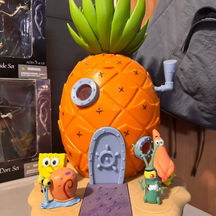 [BUNJANG] Spongebob Pineapple House Figure Set / 스폰지밥 파인애플 하우스 피규어 세트