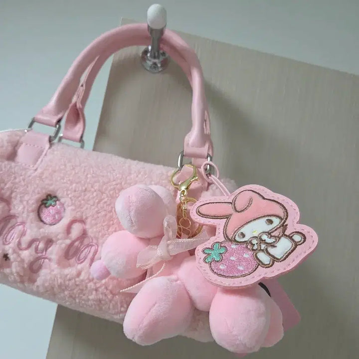 [BUNJANG] Sanrio My Melody Pompom Bag &amp; Dog Keyring Set / 산리오 마이멜로디 뽀글이 가방 키링 인형 세트