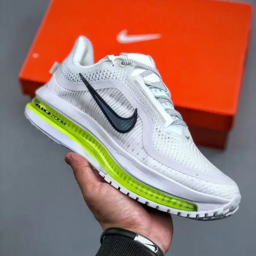 [BUNJANG] Nike Air Max White/Neon Sneakers (Size 265) / 나이키 에어맥스 흰/형광 운동화 사이즈:265