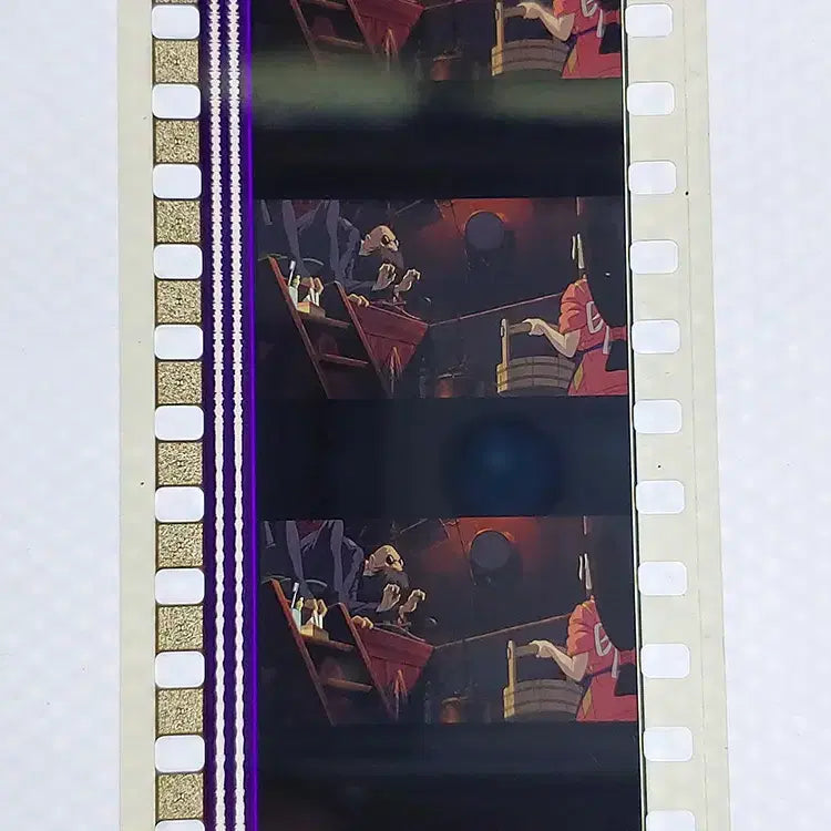[BUNJANG] Studio Ghibli Spirited Away Film Cut Set / 센과 치히로의 행방불명 영화필름컷 6프레임 3매 (F-5)