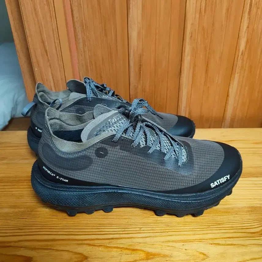 [BUNJANG] Satisfy Rocker Falcon US 9 Shoes / satisfy the rocker