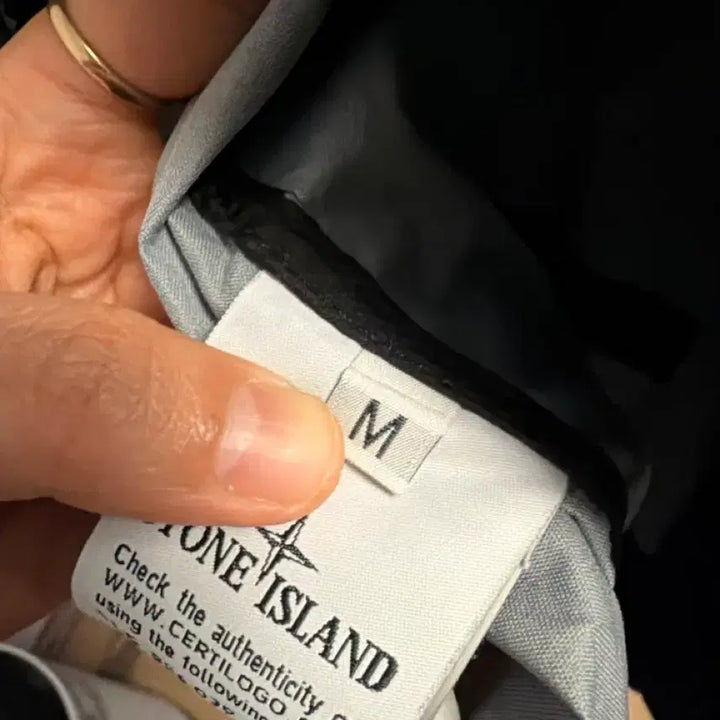 [BUNJANG] Stone Island Crinkle Reps Windbreaker / 스톤아일랜드 크링크랩스 바람막이
