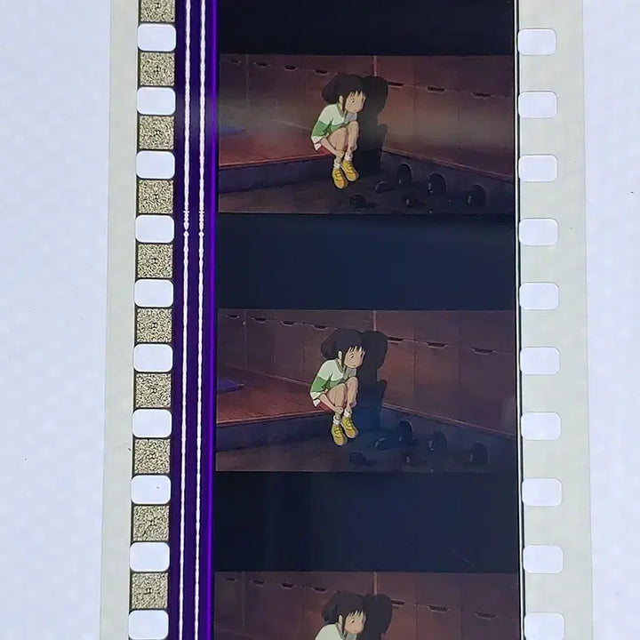 [BUNJANG] Studio Ghibli Spirited Away Film Cut Set / 센과 치히로의 행방불명 영화필름컷 6프레임 3매 (F-11)