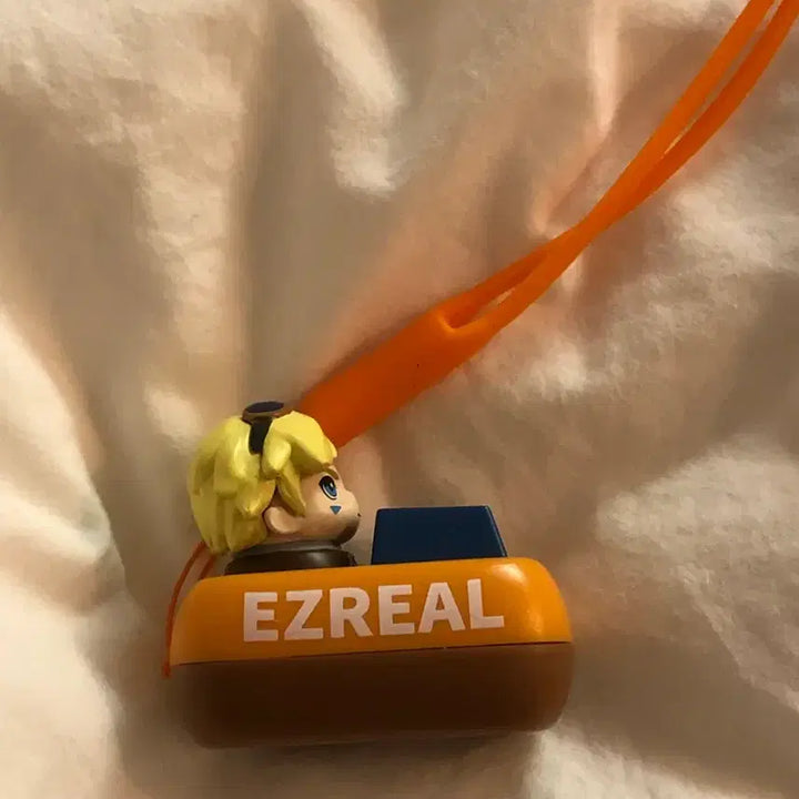 [BUNJANG] League of Legends Ezreal Keycap Keychain / 이즈리얼 키캡 키링