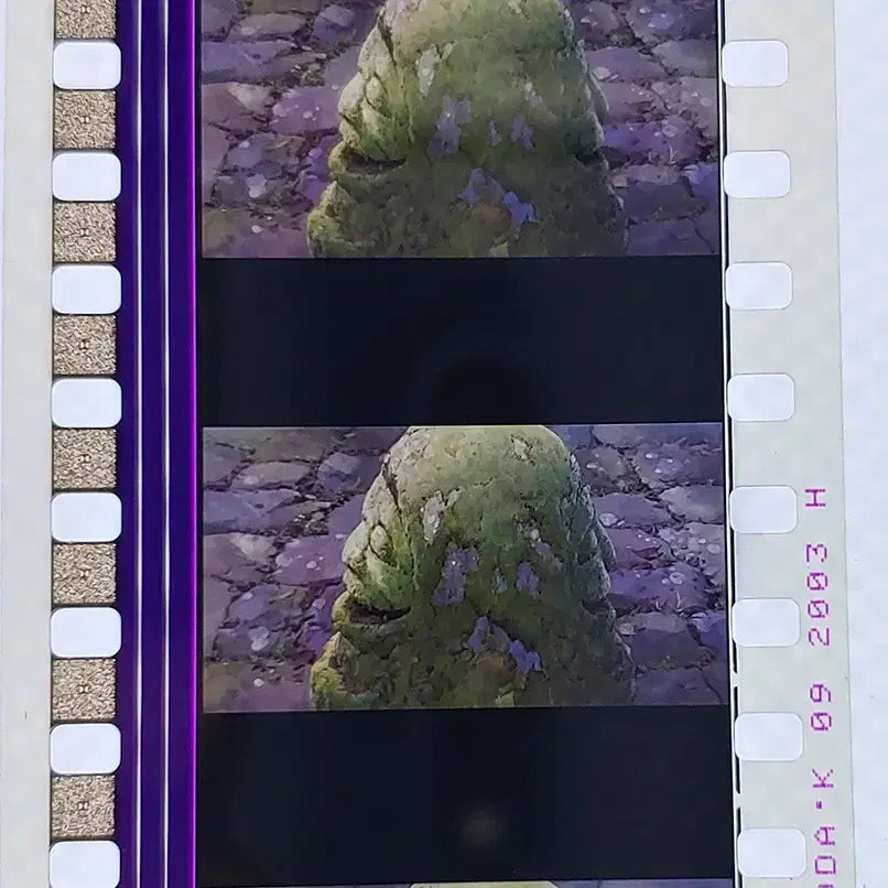 [BUNJANG] Studio Ghibli Spirited Away Film Cut (F-15) / 센과 치히로의 행방불명 영화필름컷 6프레임 3매 (F-15)