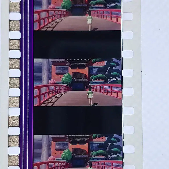 [BUNJANG] Studio Ghibli Spirited Away Film Cut (F-16) Set / 센과 치히로의 행방불명 영화필름컷 6프레임 3매 (F-16)