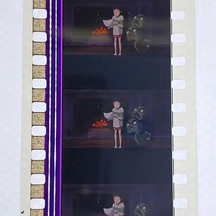 [BUNJANG] Studio Ghibli Spirited Away Film Cut (F-16) Set / 센과 치히로의 행방불명 영화필름컷 6프레임 3매 (F-16)