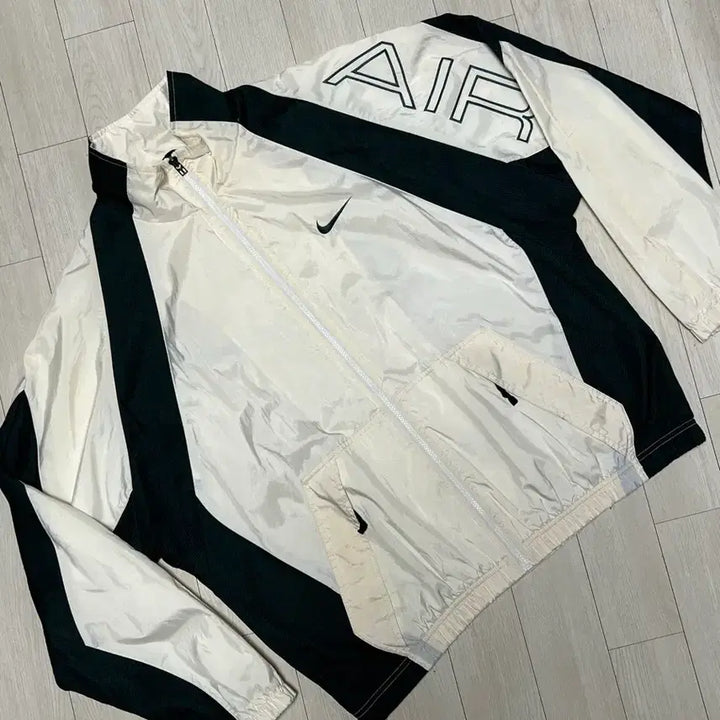 [BUNJANG] Nike 90s Big Swoosh Windbreaker Track Jacket L / 90s 나이키 빅스우시 윈드브레이커 트랙탑 L사이즈