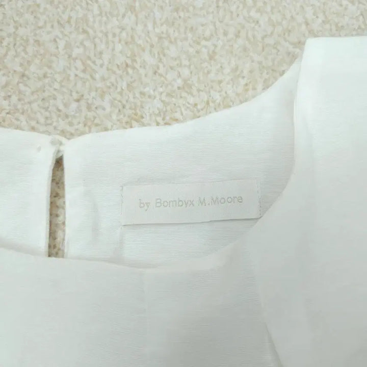 [BUNJANG] Bommix M.Moore Linen Blouse / (F)봄빅스엠무어 여성 반팔 린넨 블라우스 셔링 K4W2854