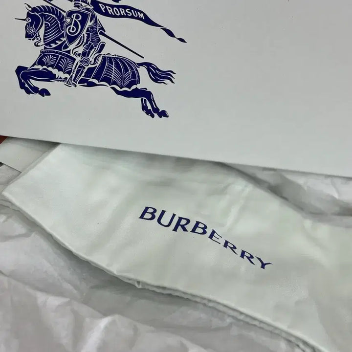 [BUNJANG] Burberry White Low-Top Trainers Sneakers Size 37 / 버버리 운동화