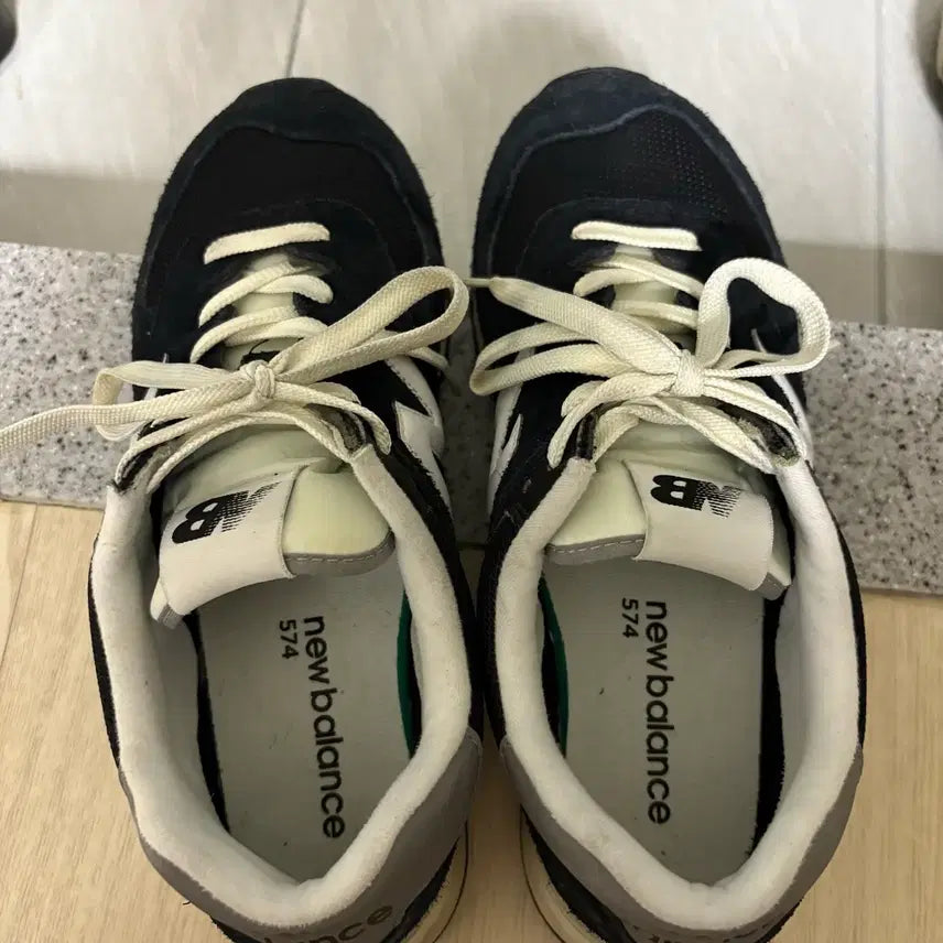 [BUNJANG] New Balance 574 Heritage Deep Black Sneakers / 뉴발란스 574 헤리티지 딥 블랙 270
