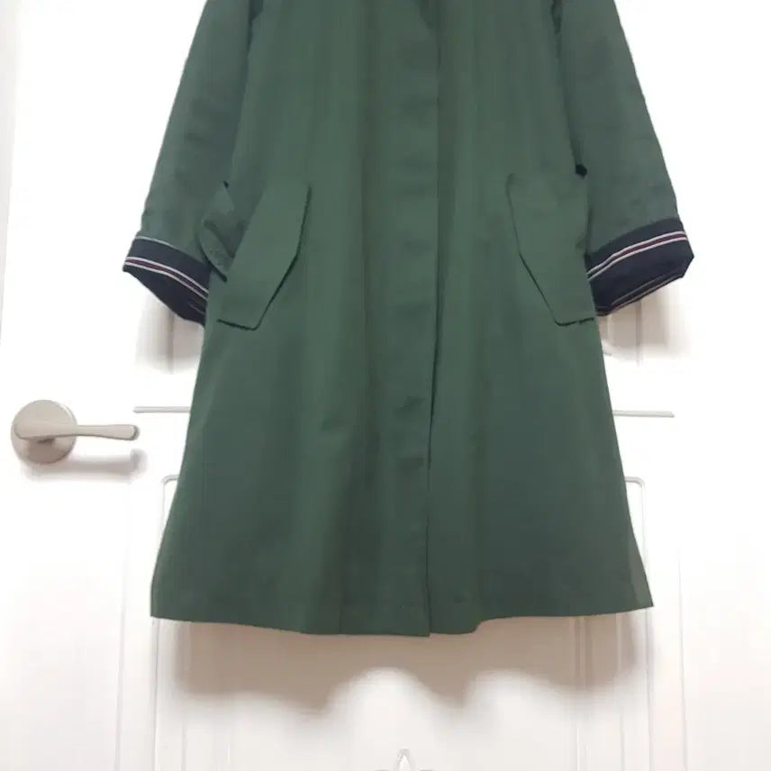 [BUNJANG] ab.f.z Green Trench Coat / ab.f.z 맥카라 그린 트렌치코트 프리사이즈 봄가을 간절기 아우터