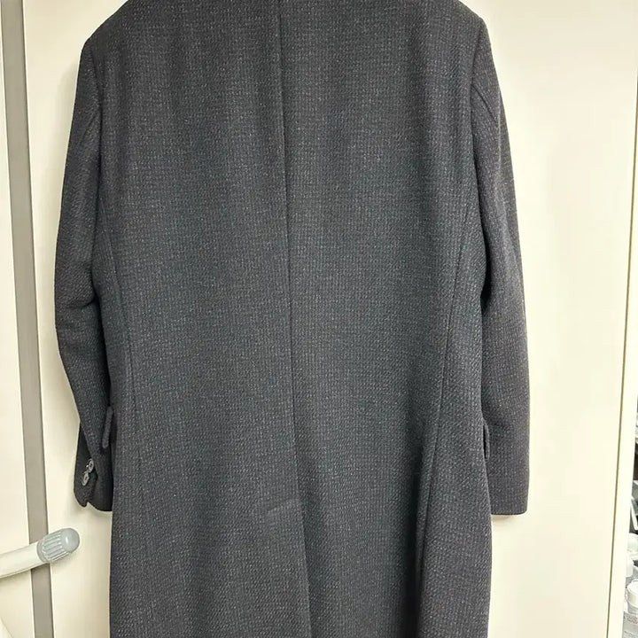 [BUNJANG] Hugo Boss Wool Chesterfield Coat with Leather Collar (42R) / 휴고보스 카라 가죽 배색 체스터필드 울 코트 (42R)
