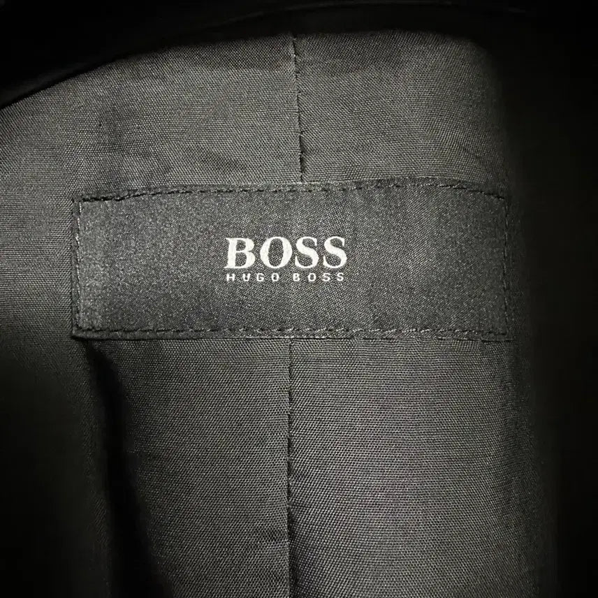 [BUNJANG] Hugo Boss Wool Chesterfield Coat with Leather Collar (42R) / 휴고보스 카라 가죽 배색 체스터필드 울 코트 (42R)