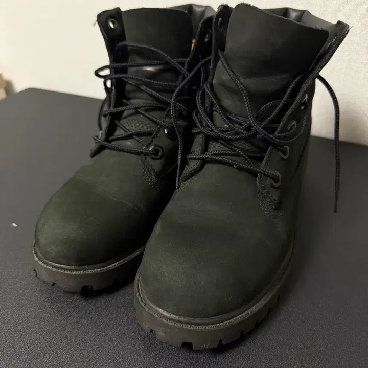 [BUNJANG] Timberland 6-Inch Premium Boots Black Nubuck 220mm / 팀버랜드 6인치 프리미엄 부츠 블랙 누벅 220mm