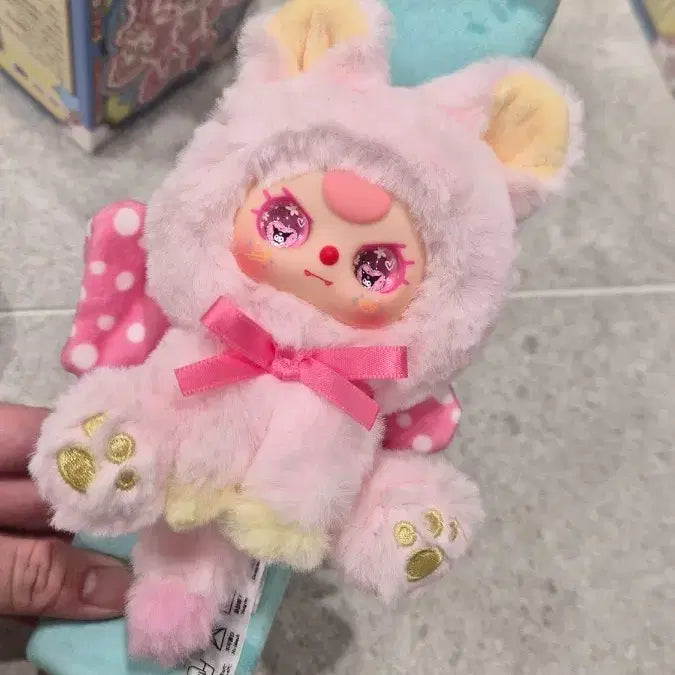 [BUNJANG] Kuromi Cat Doll with Safety Belt Attachment / 베이비쓰리 안전벨트 쿠로미눈 핑크 고양이 인형