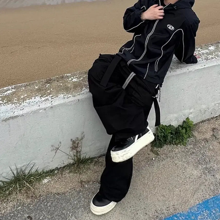[BUNJANG] Diesel Windbreaker Jacket - Black (Size M) / 디젤 바람막이 M 블랙 (실착1주일)