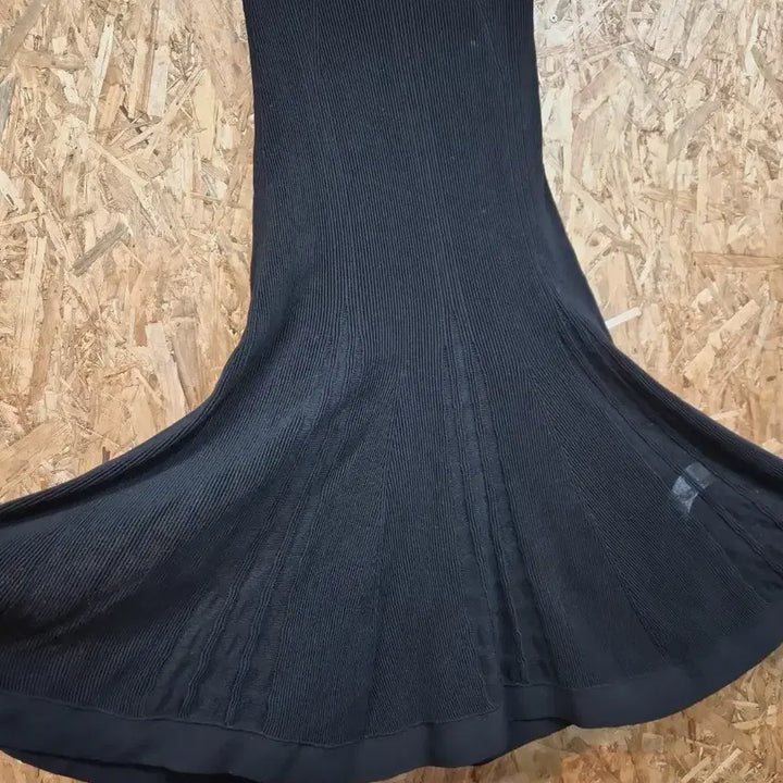 [BUNJANG] MICHAA Black Knit Flare Long Skirt / 미샤(MICHAA) 니트 플레어 롱스커트 블랙(5),6
