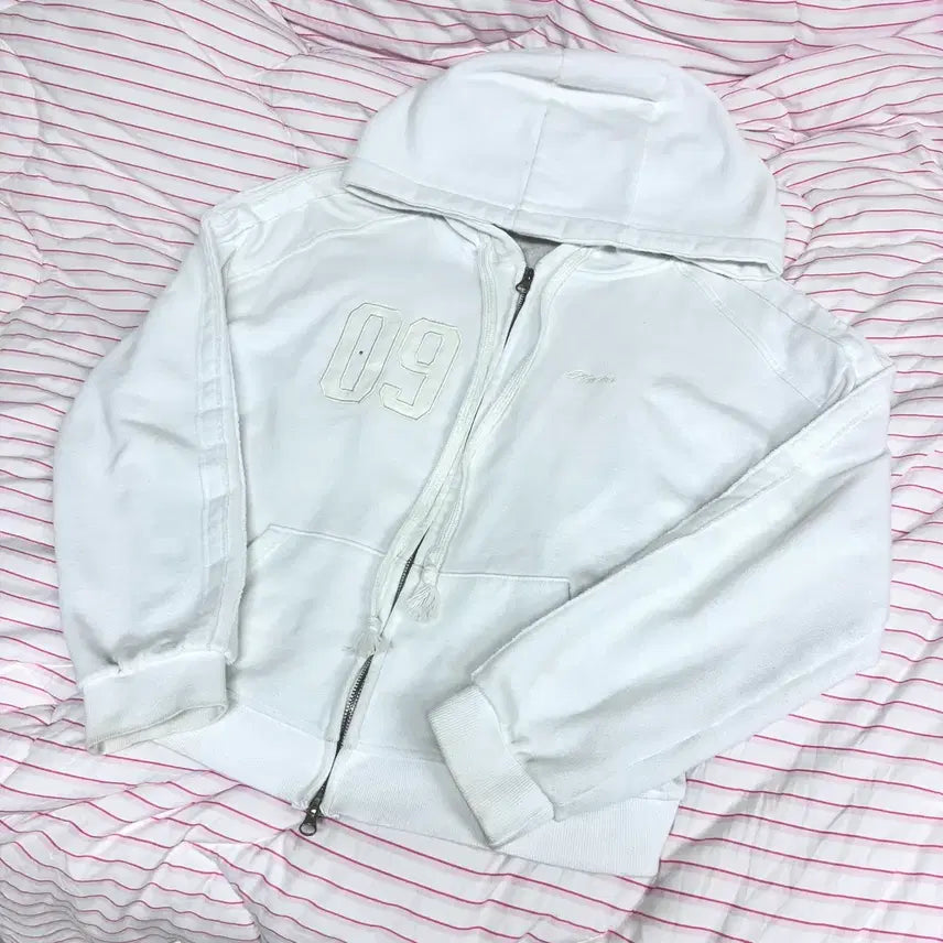 [BUNJANG] Clicheria 09 Training Hooded Zip-up Jacket White / 클리시어 09 트레이닝 후드 집업 화이트 기모x