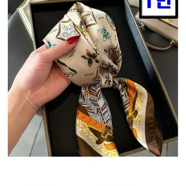 [BUNJANG] Patterned Silk Scarf / 패턴 여성 고급 스카프