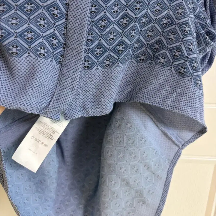 [BUNJANG] Vintage Blue Viscose Summer Blouse / (일본 수입 빈티지)나시 블라우스 셔츠 블루 비스코스 여름