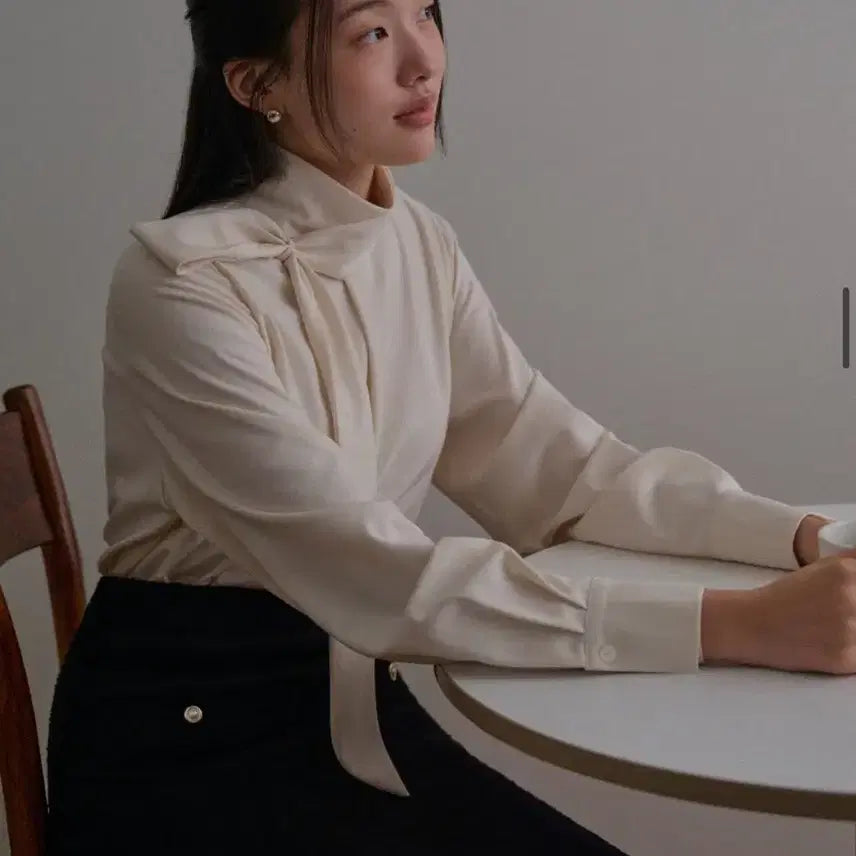 [BUNJANG] TOWAV Blouse / TOWAV 토와브 블라우스