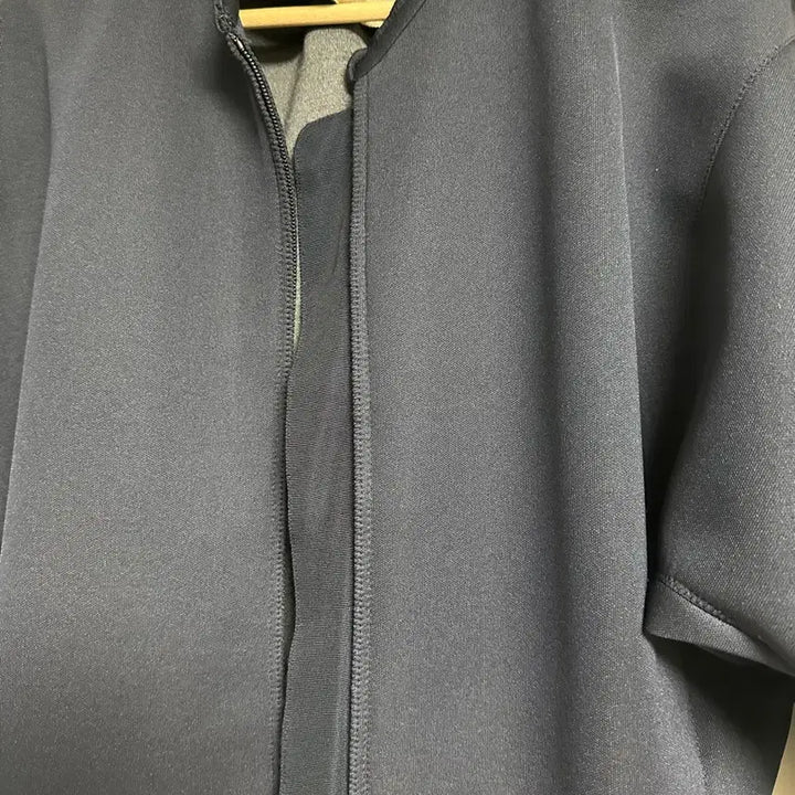 [BUNJANG] TIME Pearl Tassel Neoprene Color Block Jumper / 타임(TIME) 진주 태슬 네오프렌 배색 점퍼 (네이비 / 82사이즈)