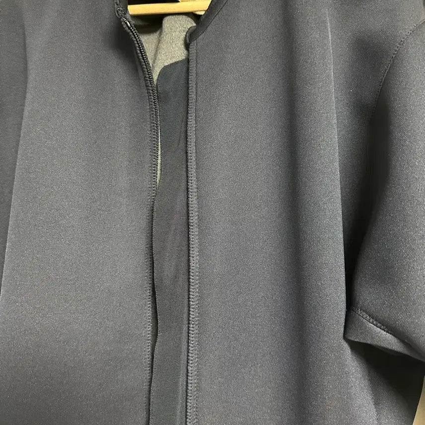 [BUNJANG] TIME Pearl Tassel Neoprene Color Block Jumper / 타임(TIME) 진주 태슬 네오프렌 배색 점퍼 (네이비 / 82사이즈)