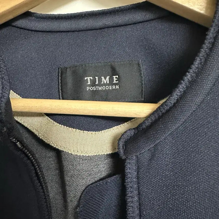 [BUNJANG] TIME Pearl Tassel Neoprene Color Block Jumper / 타임(TIME) 진주 태슬 네오프렌 배색 점퍼 (네이비 / 82사이즈)