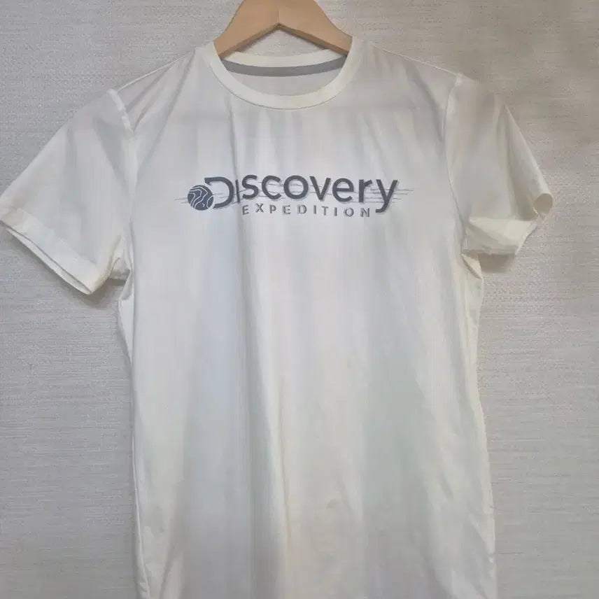 [BUNJANG] Discovery Expedition White Short Sleeve T-Shirt / 디스커버리 익스페디션 흰색 반팔 티셔츠