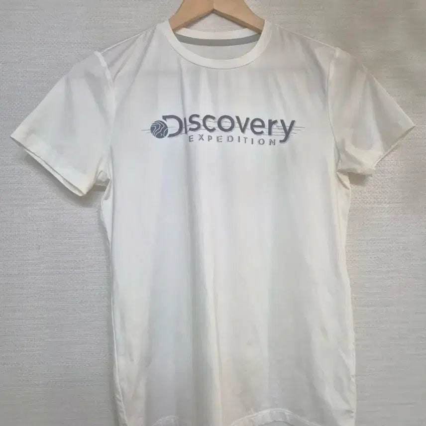 [BUNJANG] Discovery Expedition White Short Sleeve T-Shirt / 디스커버리 익스페디션 흰색 반팔 티셔츠