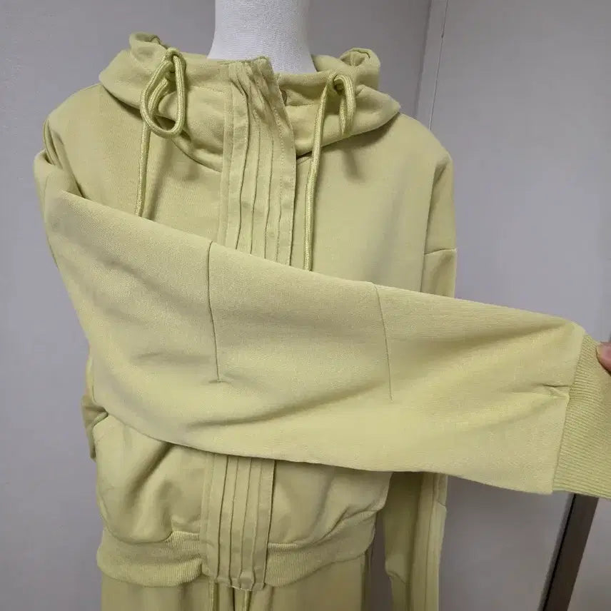 [BUNJANG] Pistachio Color Hoodie Training Set / 피스타치오 컬러 후드 트레이닝세트
